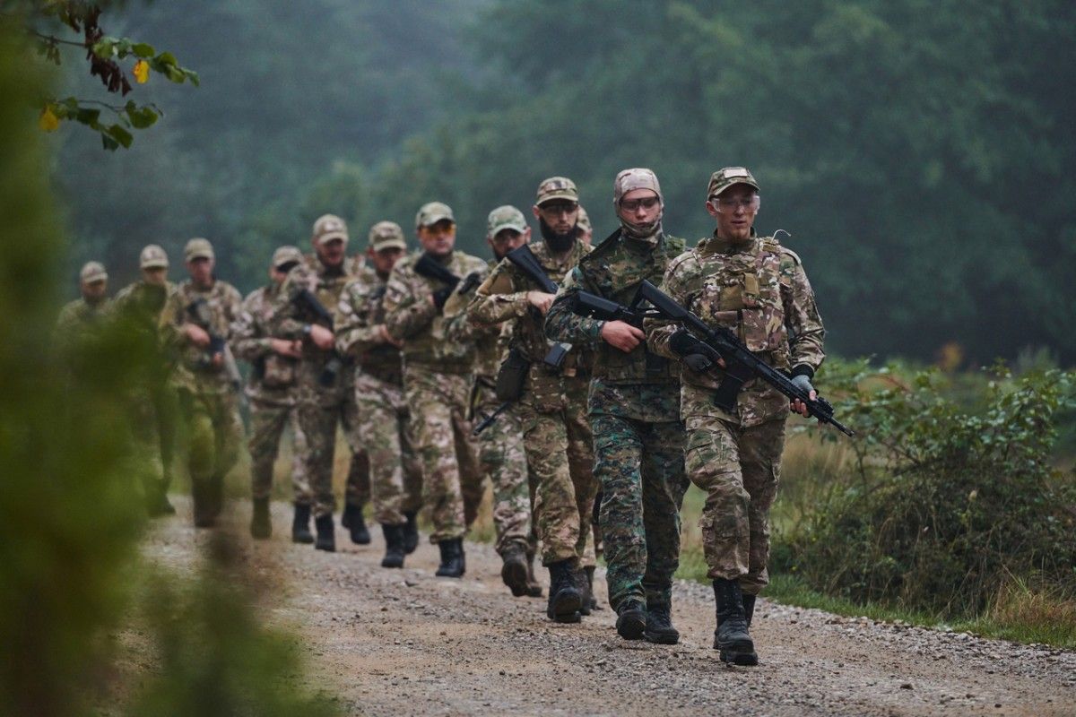 Schemat sprzed inwazji na Ukrainę? Rosja wysyła żołnierzy na granice NATO