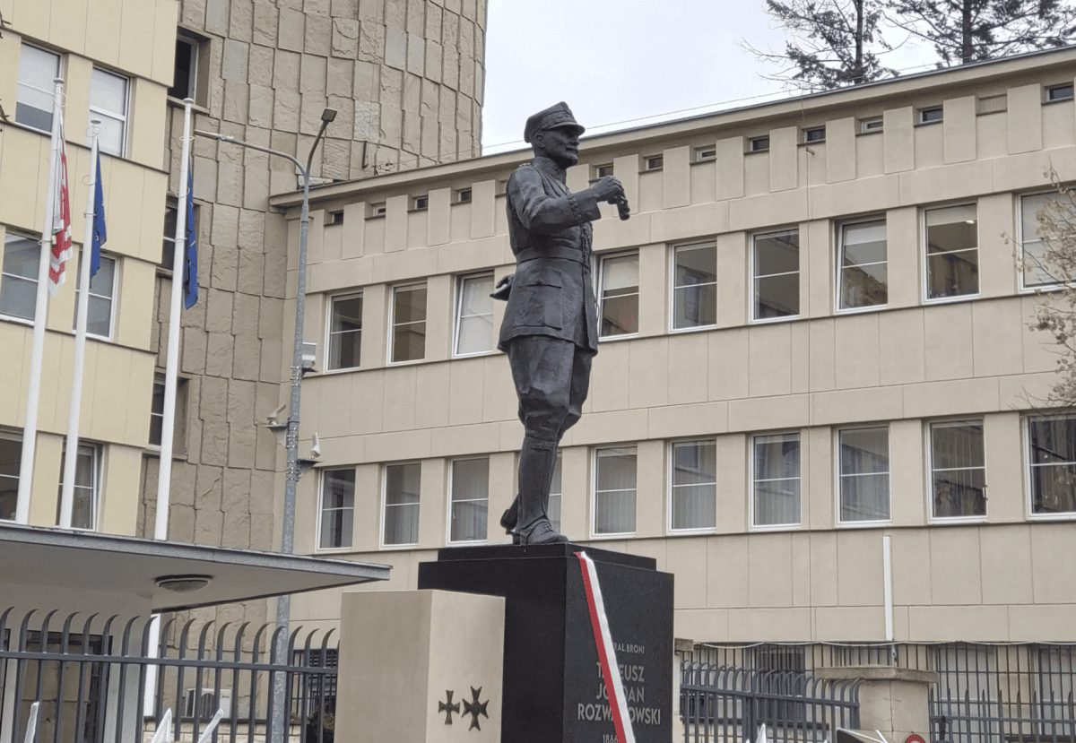Odsłonięto pomnik gen. Rozwadowskiego. Współtwórca zwycięstwa w 1920 roku upamiętniony