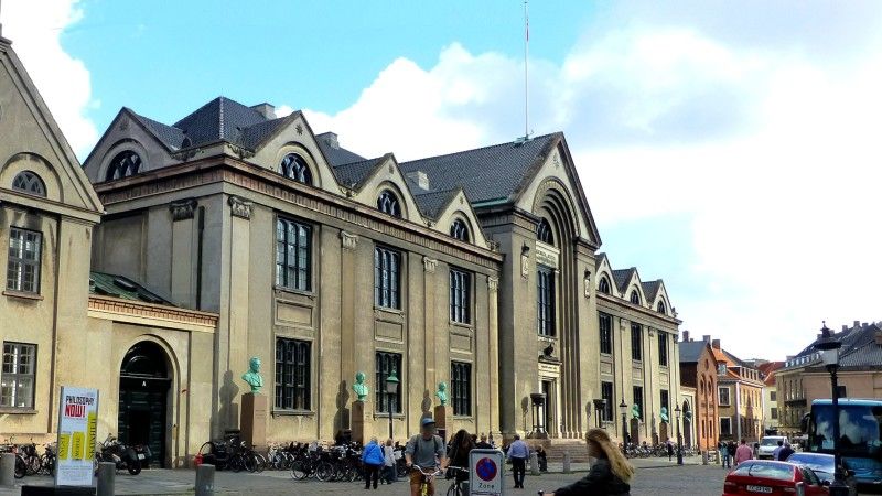 Kopenhaski uniwersytet stał się celem cyberataku. Hakerzy uzyskali dostęp nie tylko do systemów i danych pół miliona osób; ich łupem padły także kody dostępu studentów i pracowników.