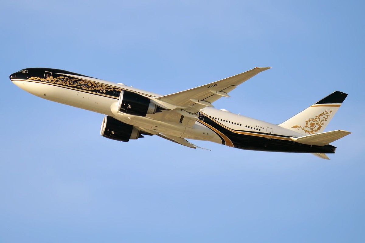 Poland allowed African government planes flying to Russia to enter its airspace. Was an ally denied entry?