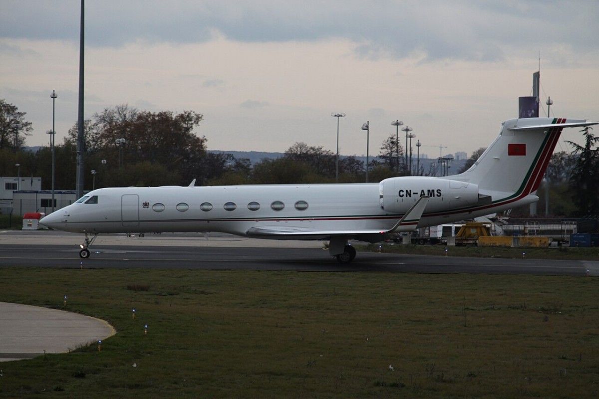 Government planes of Morocco and Egypt over Poland. What is the intent of flying to Moscow?