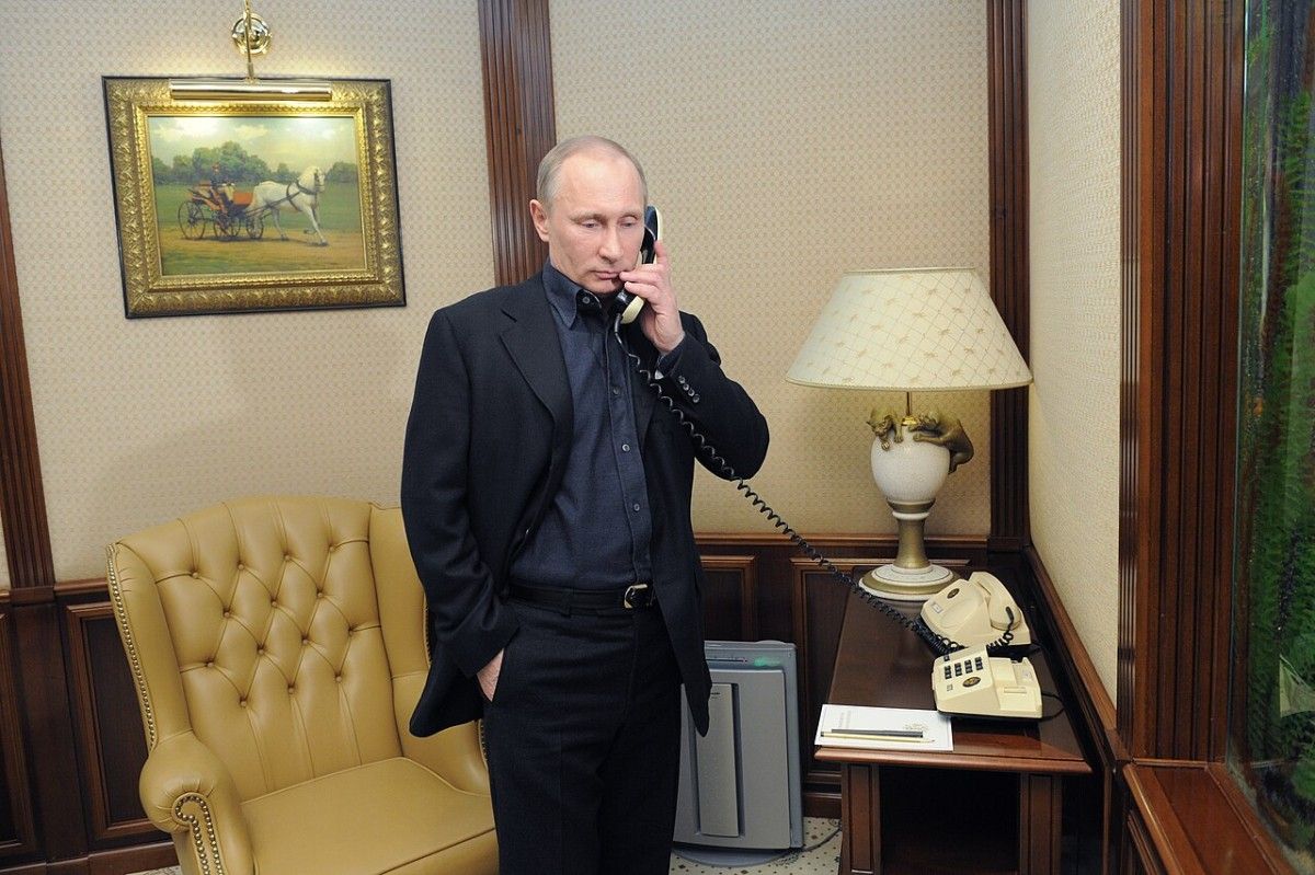 A telephone  call from Europe to Putin. What was the subject  of the conversation?